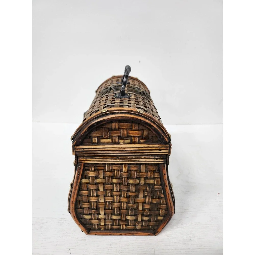 Vintage Hand Woven Wicker Treasure Chest Purse Metal Hardware With Handle